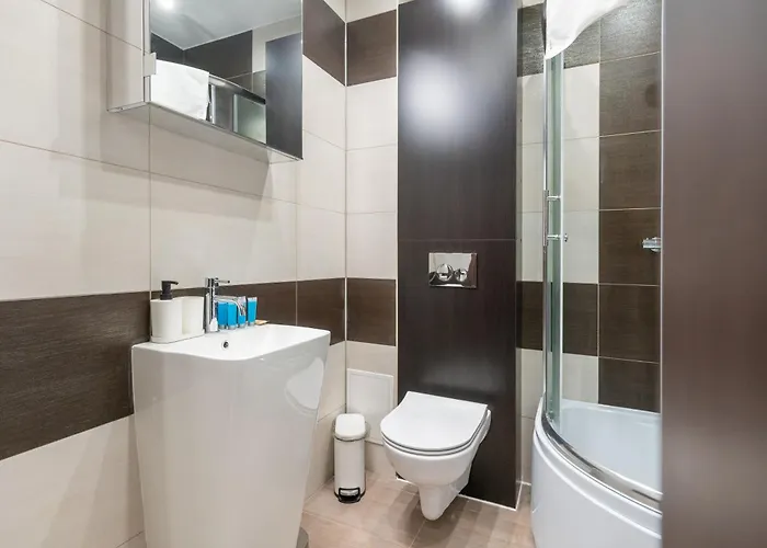 Leisure By Bookinghost דירה